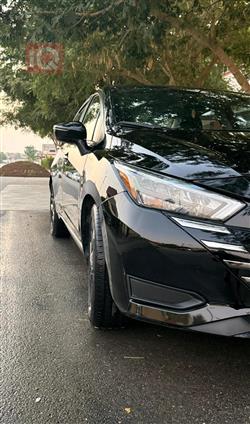 نيسان فيرسا